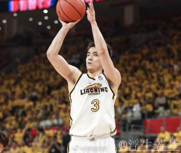 赵继伟精准击地传球 付豪篮下抛射迫使对手暂停